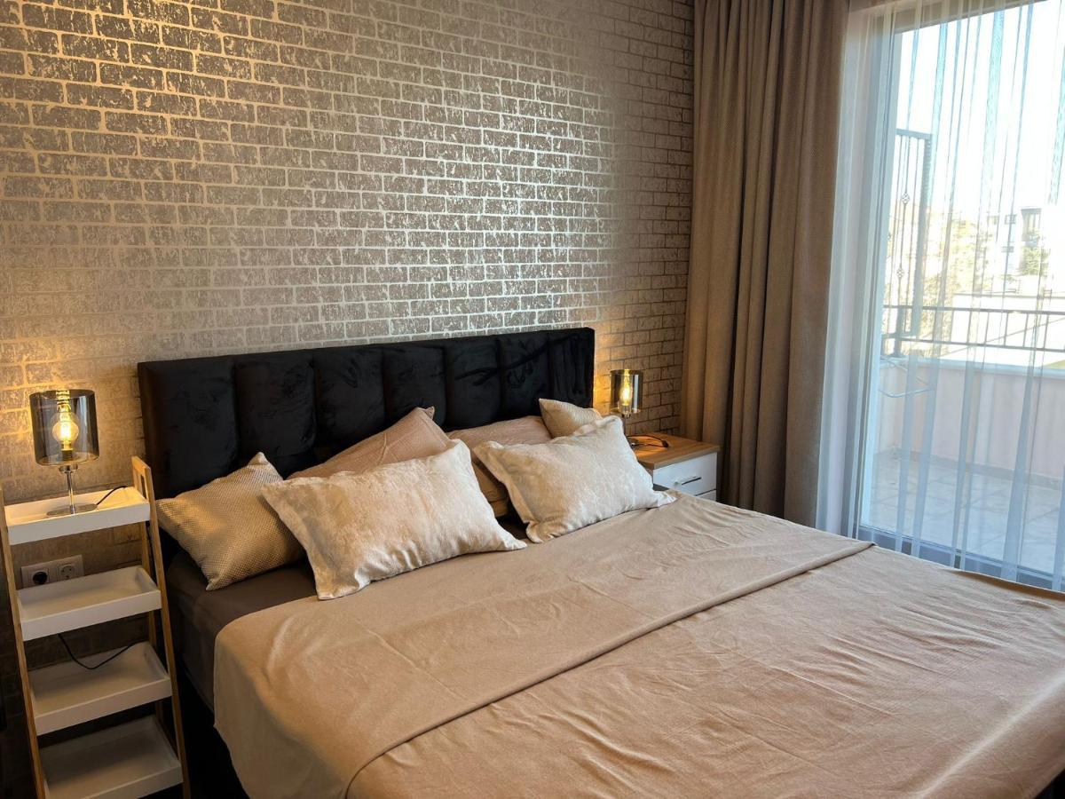 Luxury Penthouse Apartments At Valencia Gardens Burgas Exterior photo